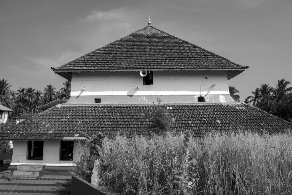 Malappuram -PONNANI VALIYA JUMATH MOSQUE