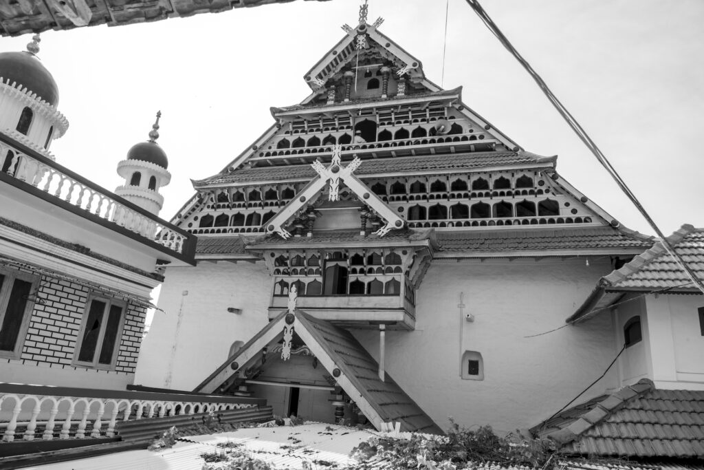 Malappuram -PONNANI VALIYA JUMATH MOSQUE