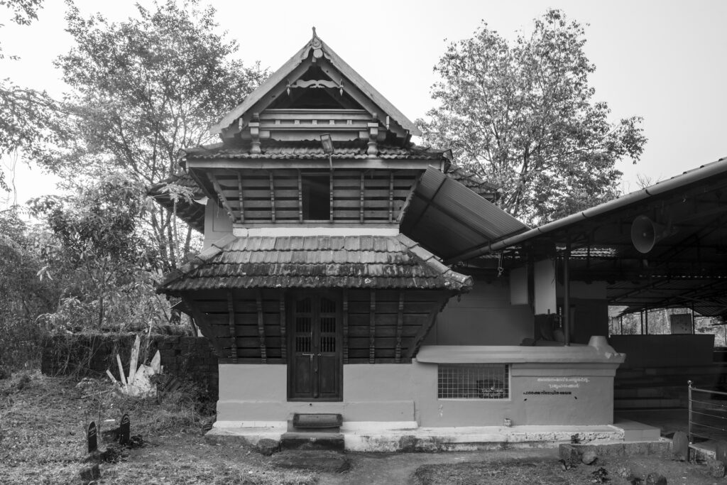 Malappuram -PUTHANANGAADI PUTHAYA MOSQUE, PAZHAYA MOSQUE PERINTHALMANNA