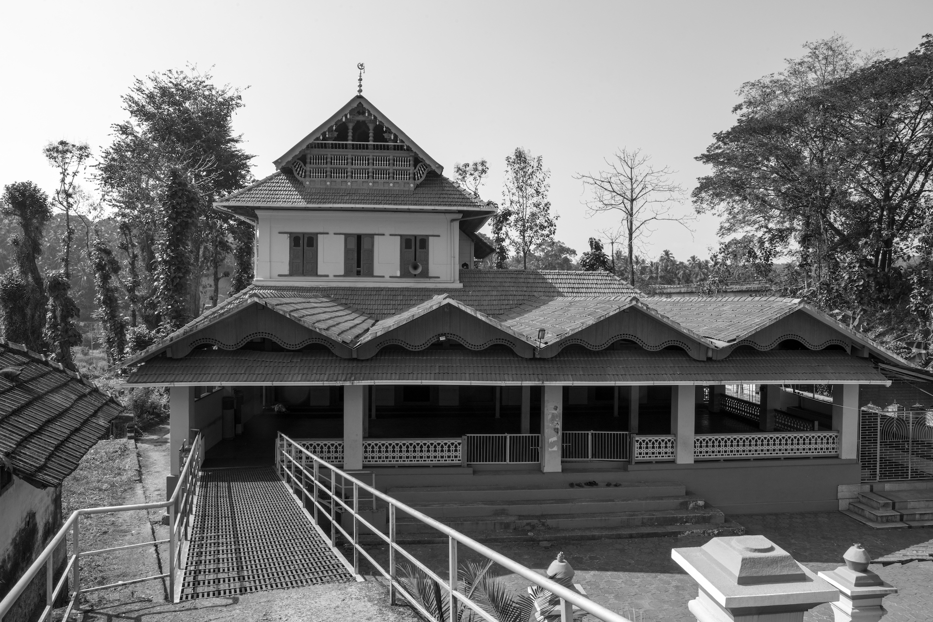 Kannur -IRIKKOOR JUMATH MOSQUE NILAMUTTAM